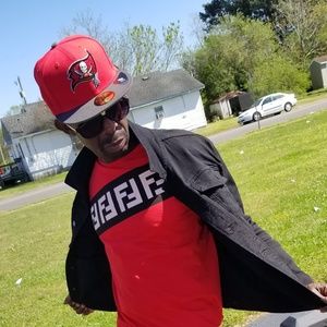 Meet your Posher, Troy